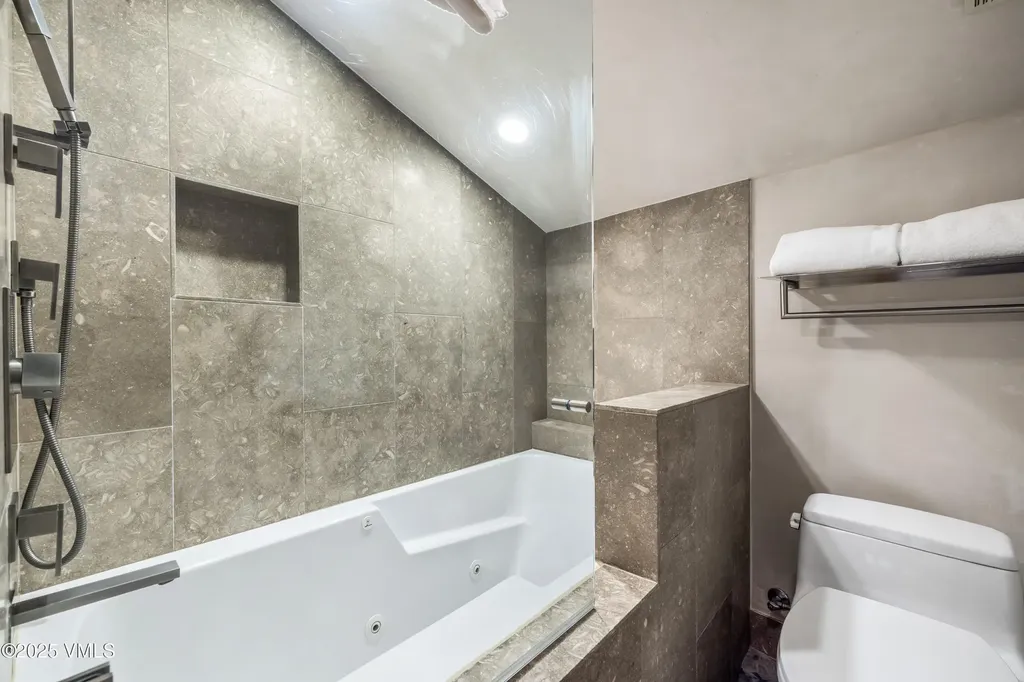 100 E Meadow Drive Vail CO 81657