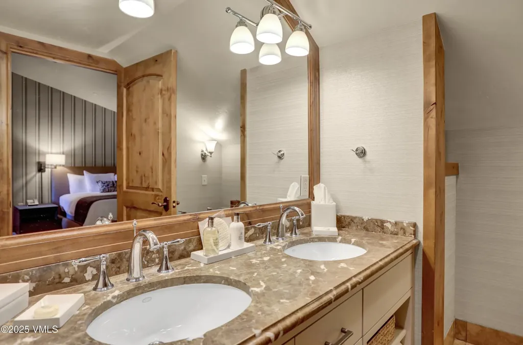 16 Vail Road Vail CO 81657