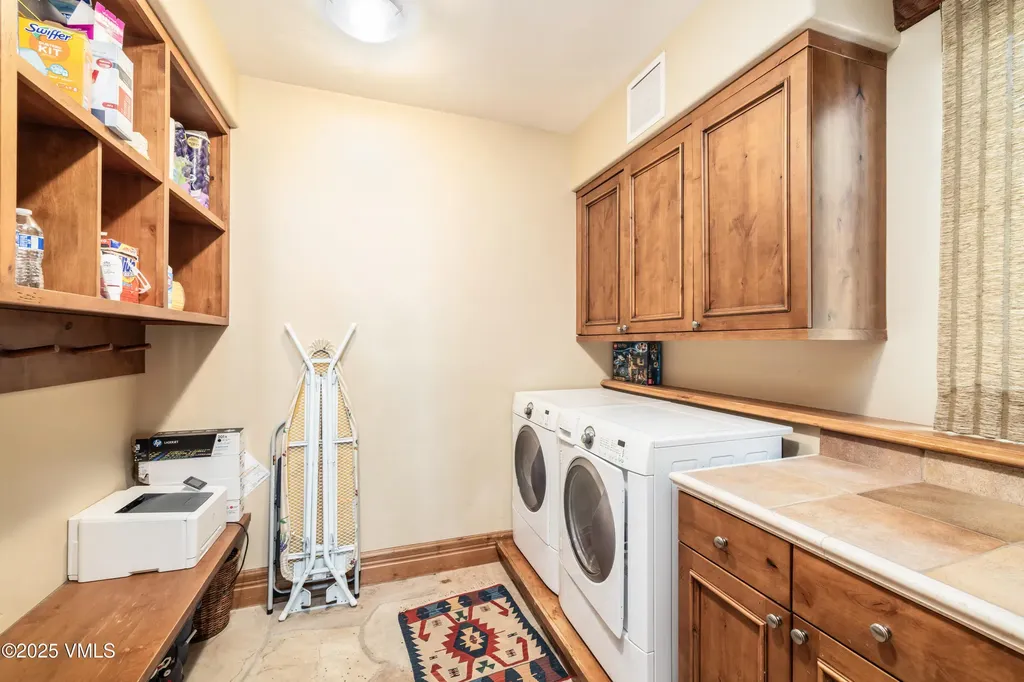 825 Forest Road Vail CO 81657