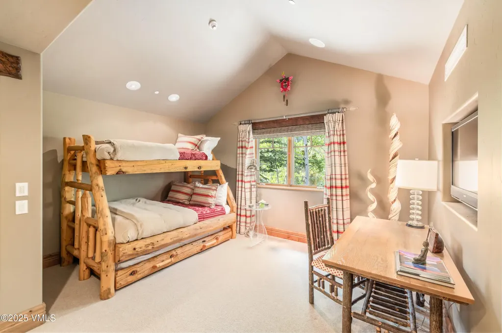 825 Forest Road Vail CO 81657