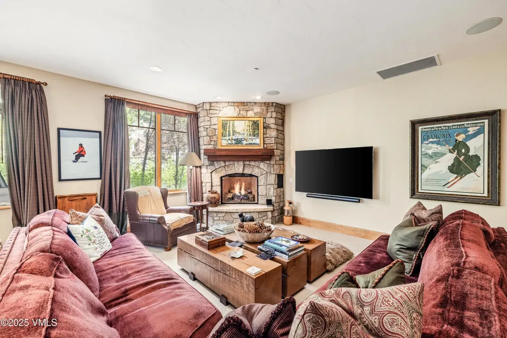 825 Forest Road Vail CO 81657