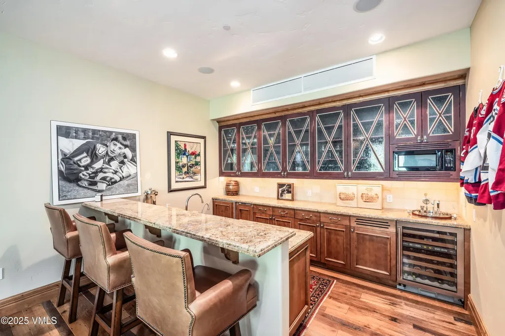 825 Forest Road Vail CO 81657