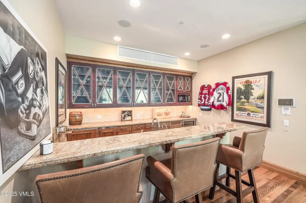 825 Forest Road Vail CO 81657