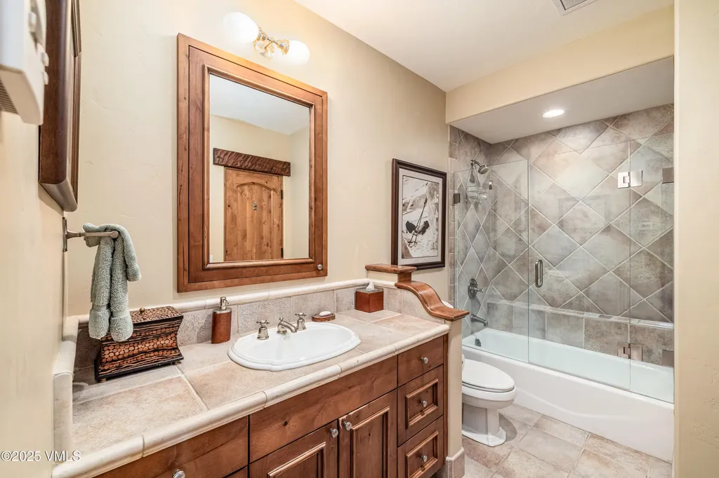 825 Forest Road Vail CO 81657