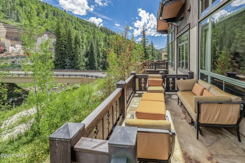 825 Forest Road Vail CO 81657