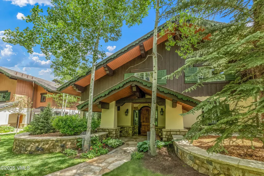825 Forest Road Vail CO 81657