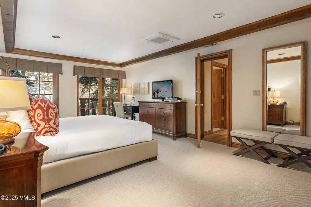 352 E Meadow Drive Vail CO 81657
