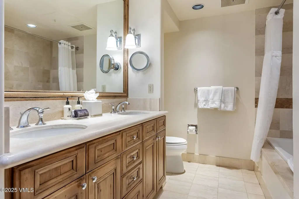 352 E Meadow Drive Vail CO 81657