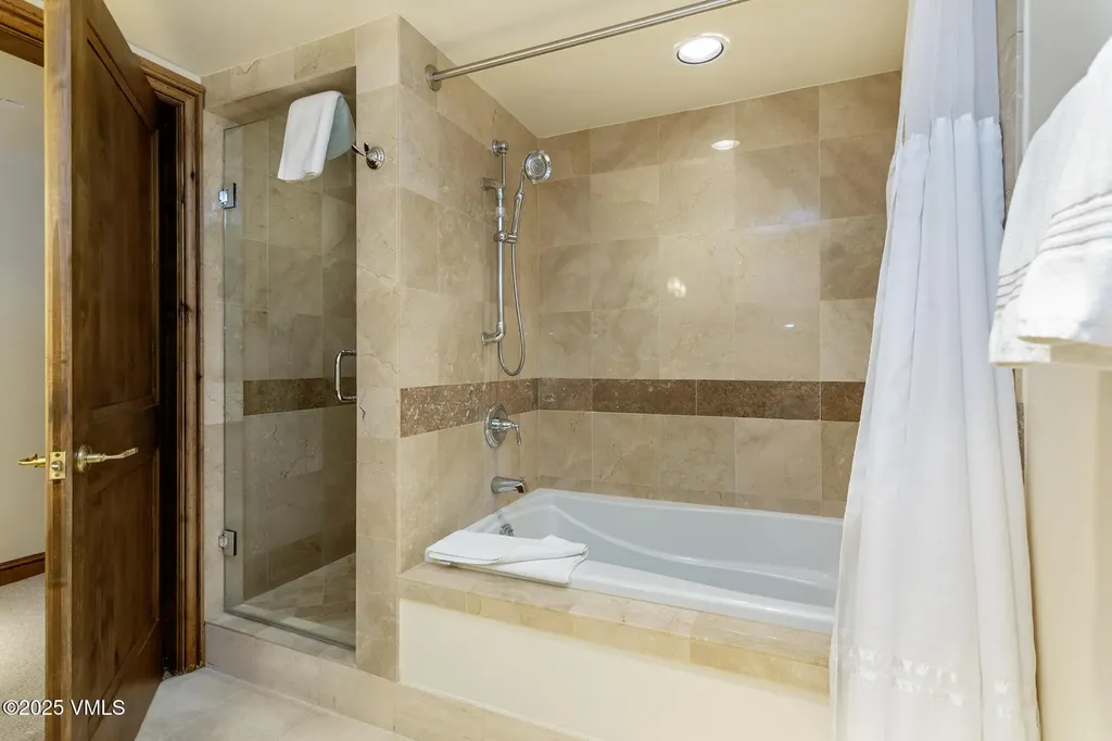 352 E Meadow Drive Vail CO 81657