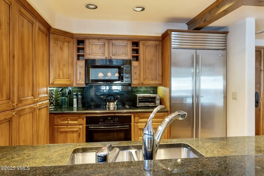 352 E Meadow Drive Vail CO 81657