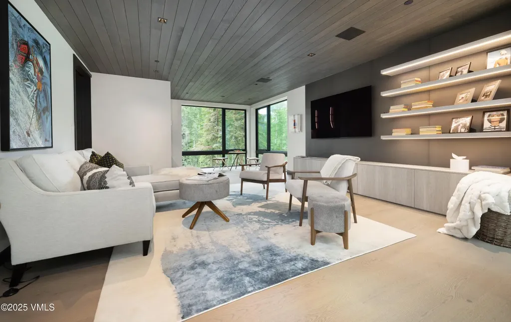 366 Forest Road Vail CO 81657