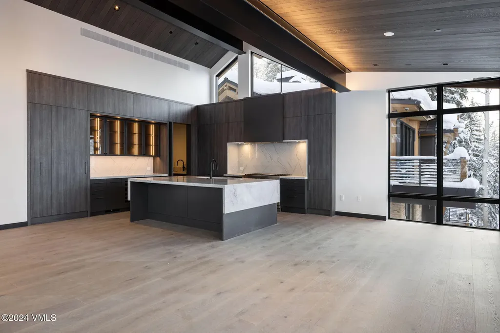 366 Forest Road Vail CO 81657