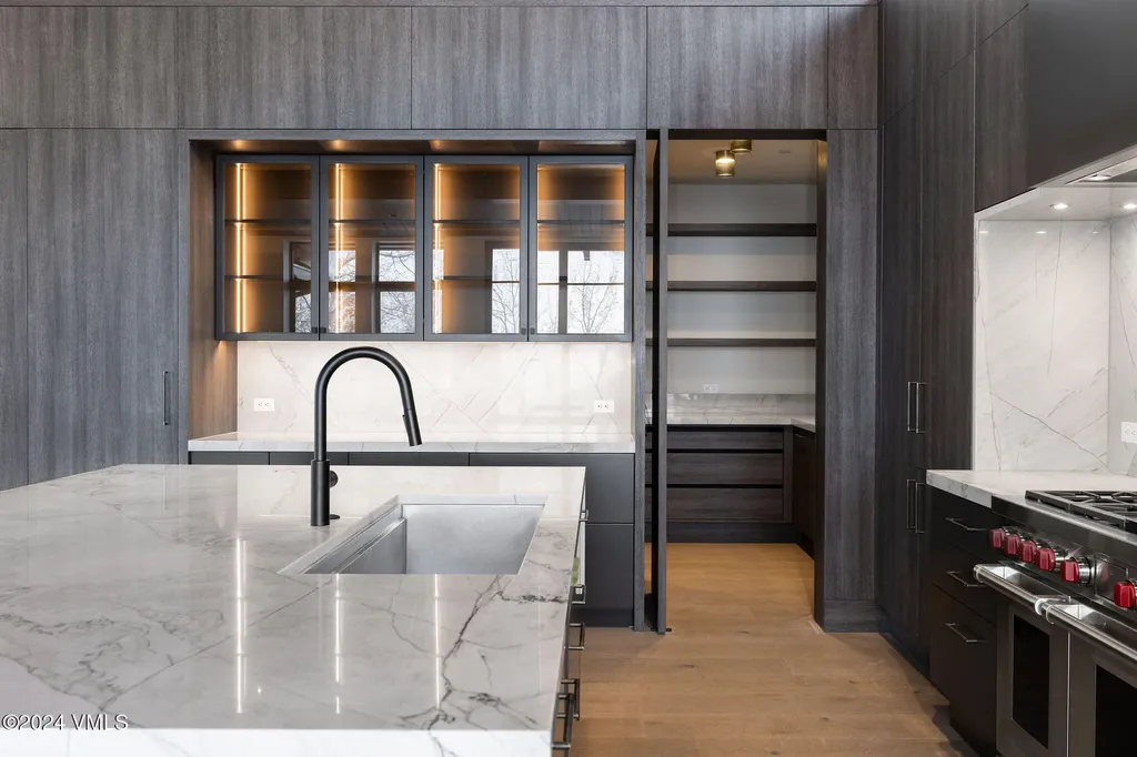 366 Forest Road Vail CO 81657