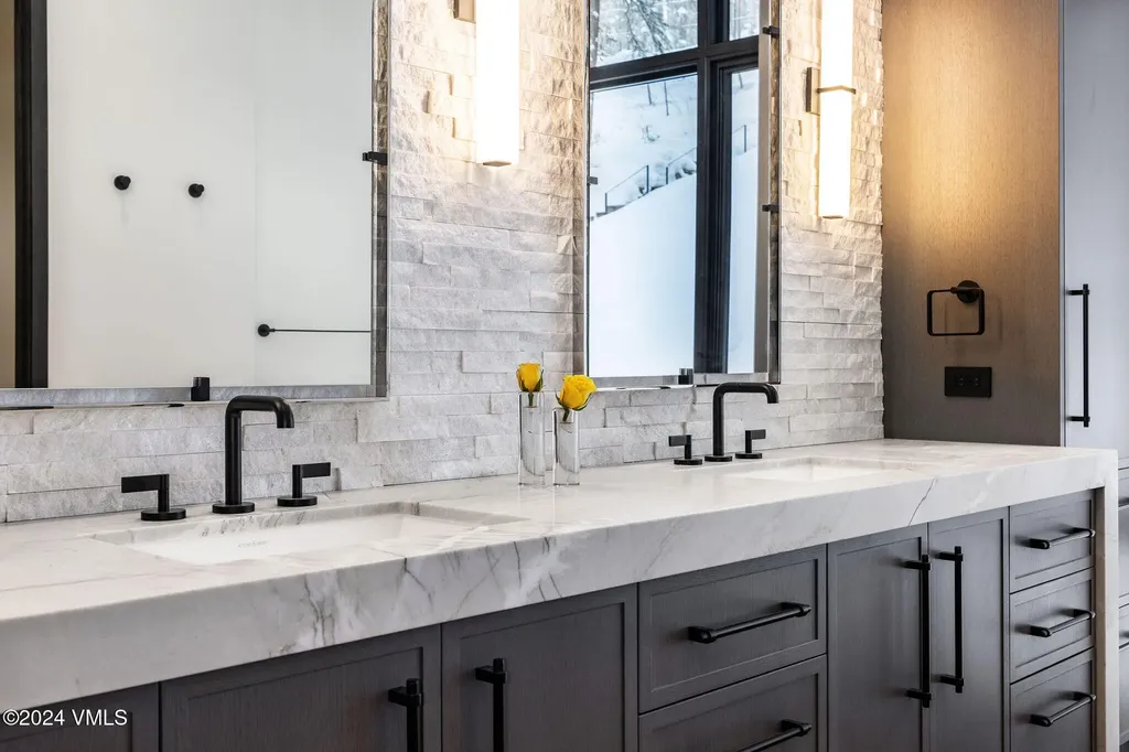 366 Forest Road Vail CO 81657