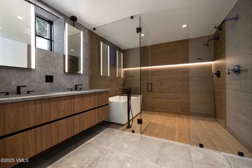 366 Forest Road Vail CO 81657