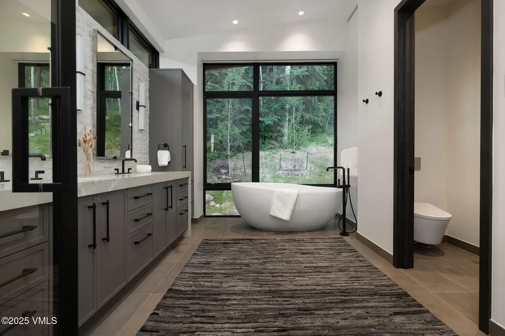 366 Forest Road Vail CO 81657
