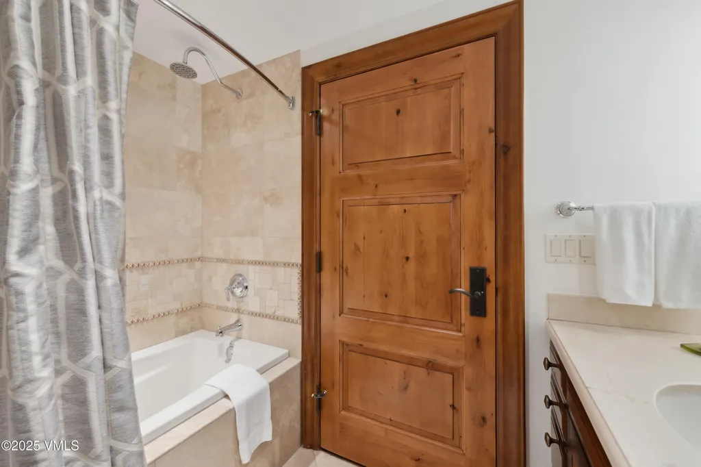 100 E Thomas Place Beaver Creek CO 81620