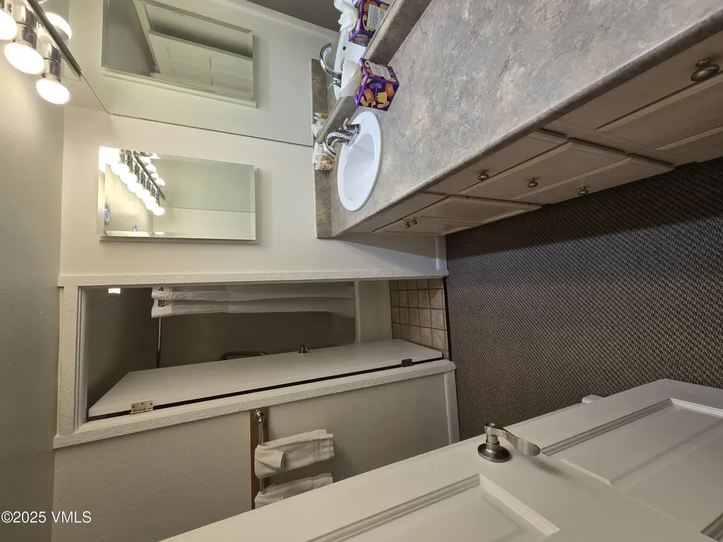 508 E Lionshead Circle Vail CO 81657