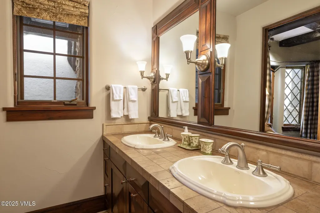 3712 Daybreak Ridge Avon CO 81620