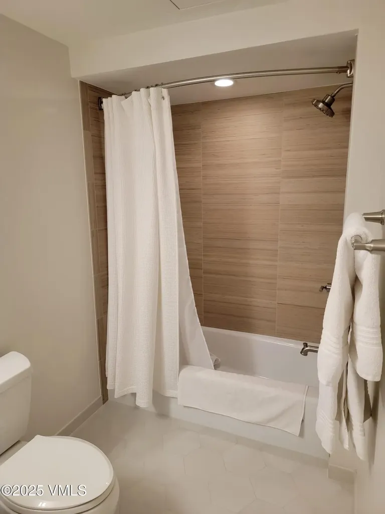 352 E Meadow Drive Vail CO 81657