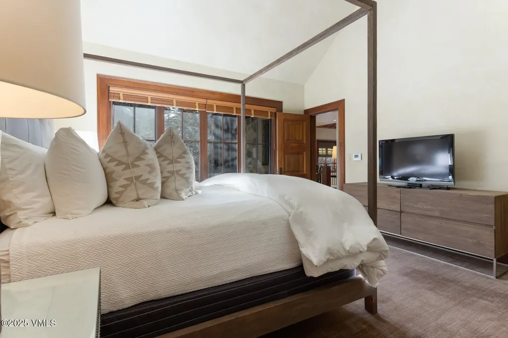 153 Village Walk Beaver Creek CO 81620