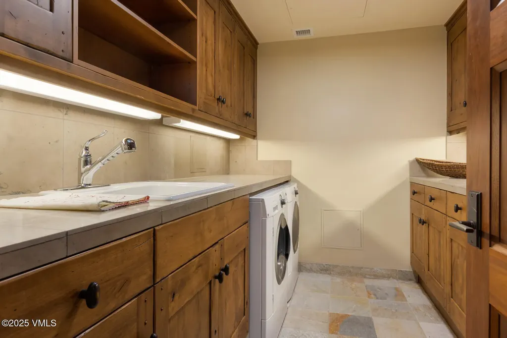 153 Village Walk Beaver Creek CO 81620