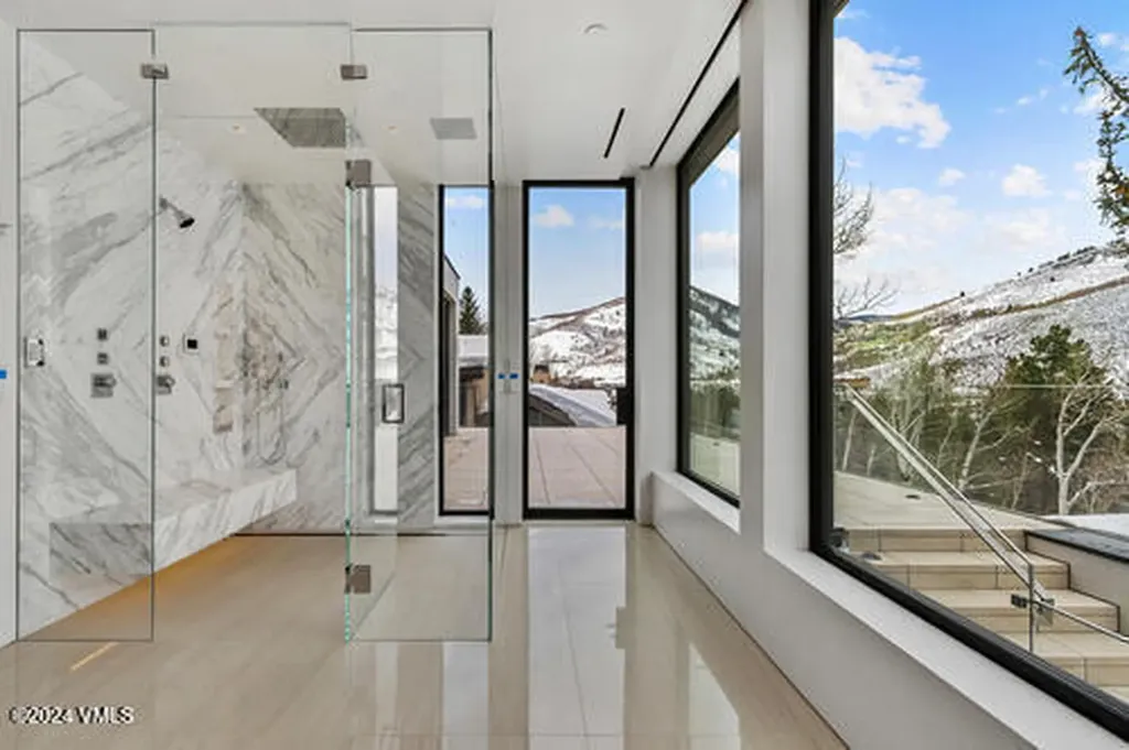 165 Forest Road Vail CO 81657