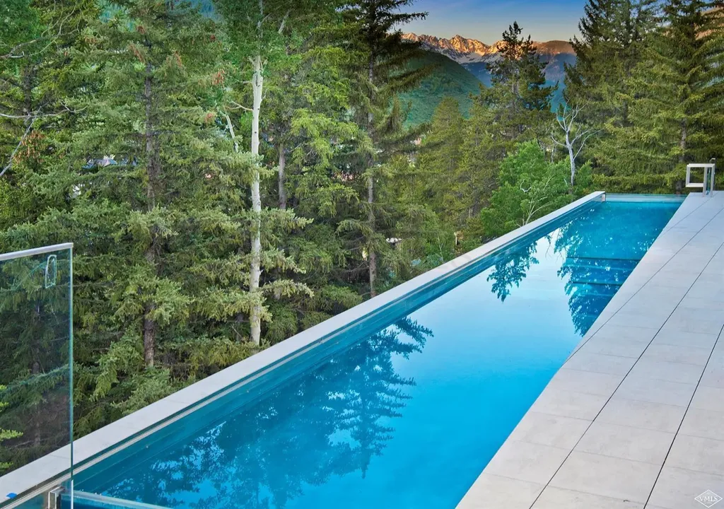 165 Forest Road Vail CO 81657