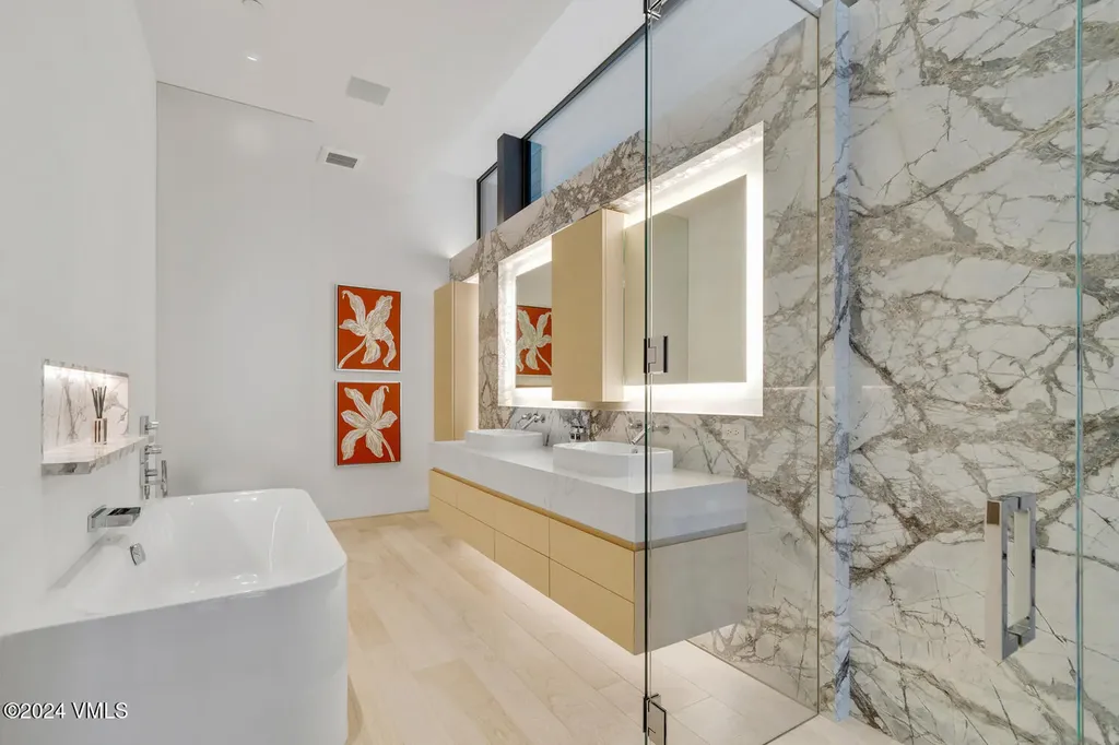 165 Forest Road Vail CO 81657