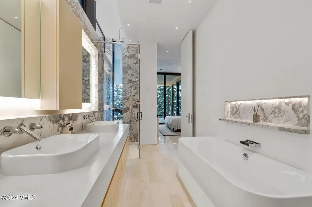 165 Forest Road Vail CO 81657