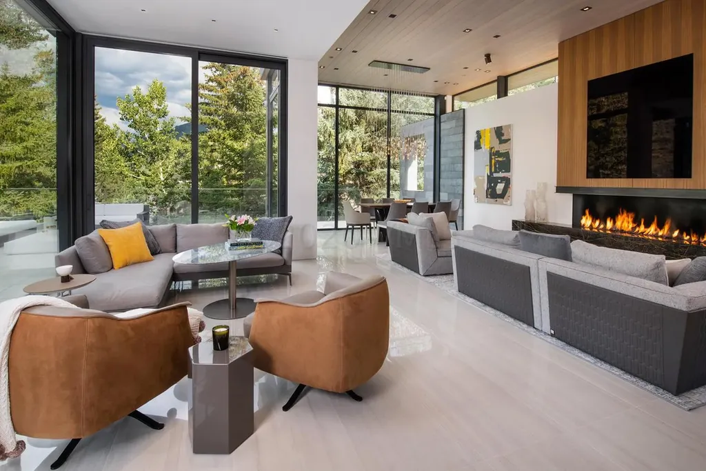 165 Forest Road Vail CO 81657