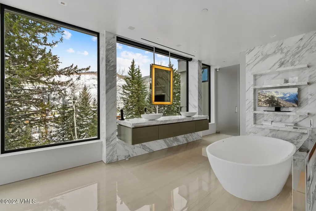 165 Forest Road Vail CO 81657