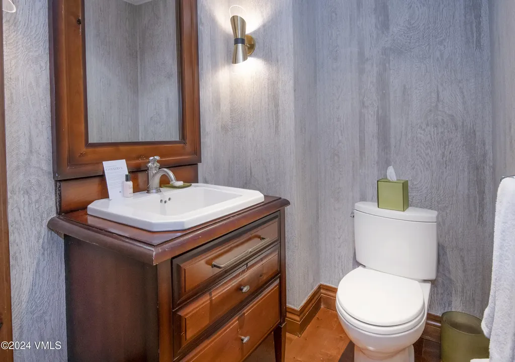 100 E Thomas Place Beaver Creek CO 81620
