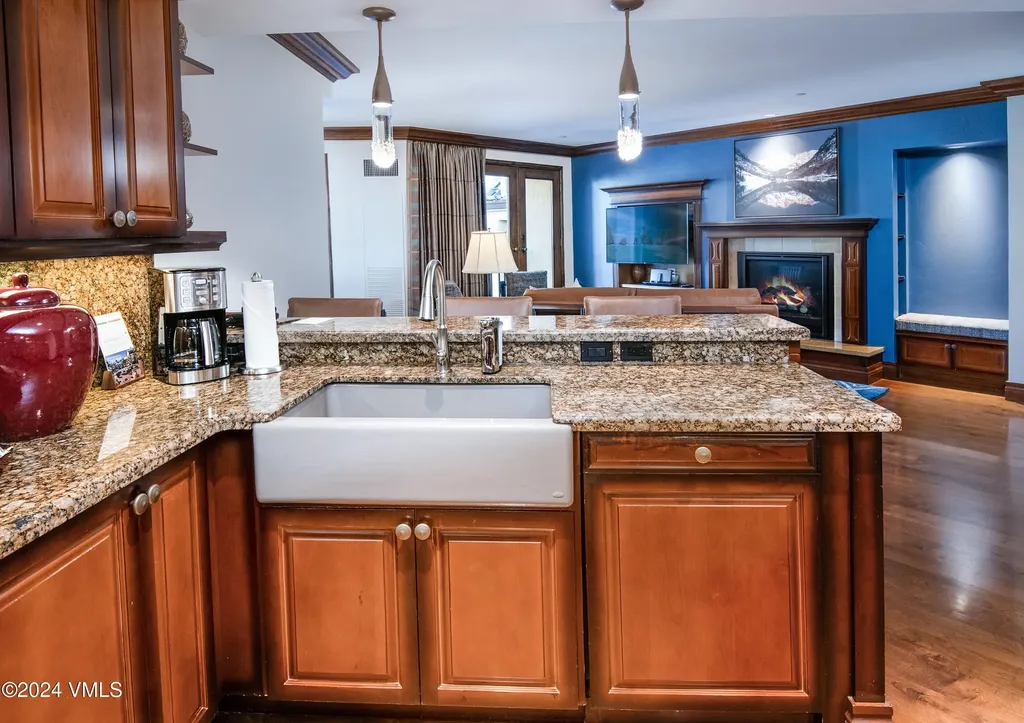 100 E Thomas Place Beaver Creek CO 81620