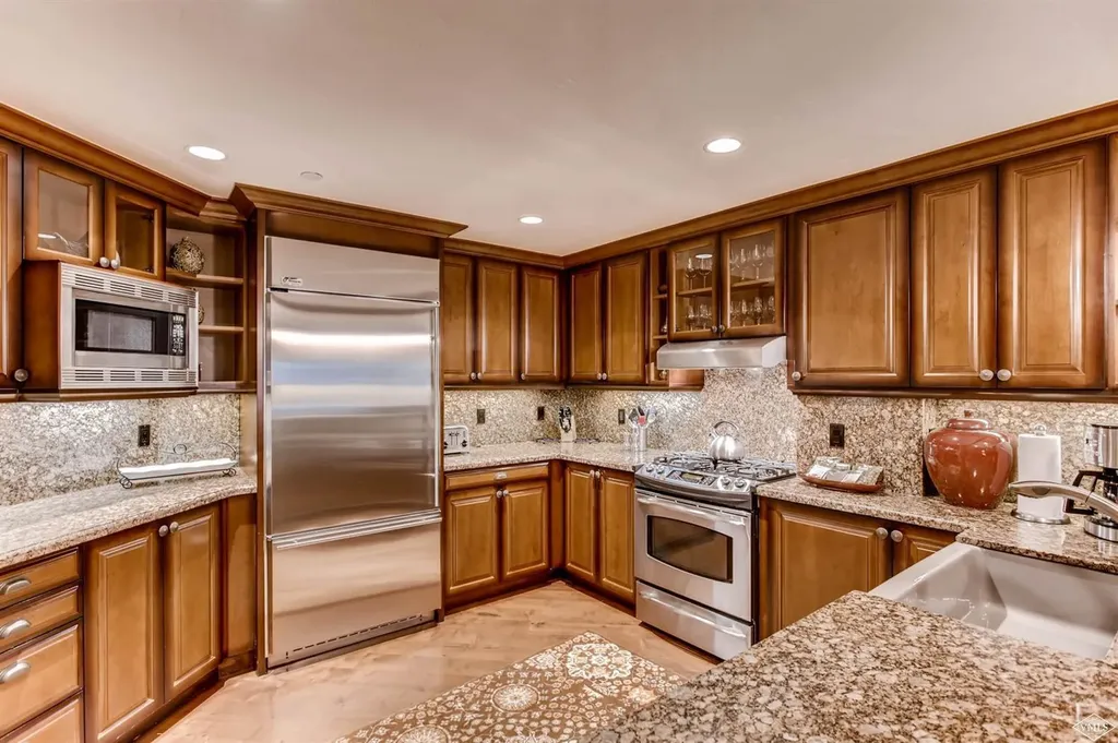 100 E Thomas Place Beaver Creek CO 81620