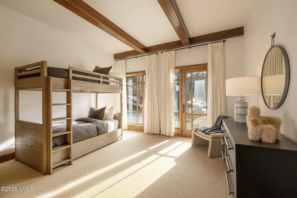 1094 Riva Glen Vail CO 81657