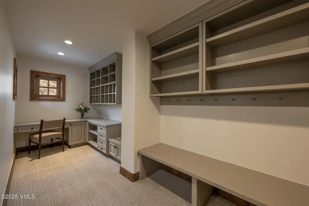 1094 Riva Glen Vail CO 81657