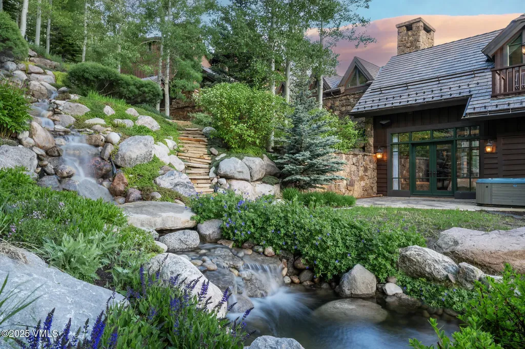 1094 Riva Glen Vail CO 81657