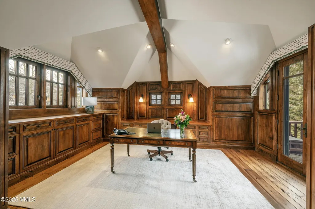 1094 Riva Glen Vail CO 81657