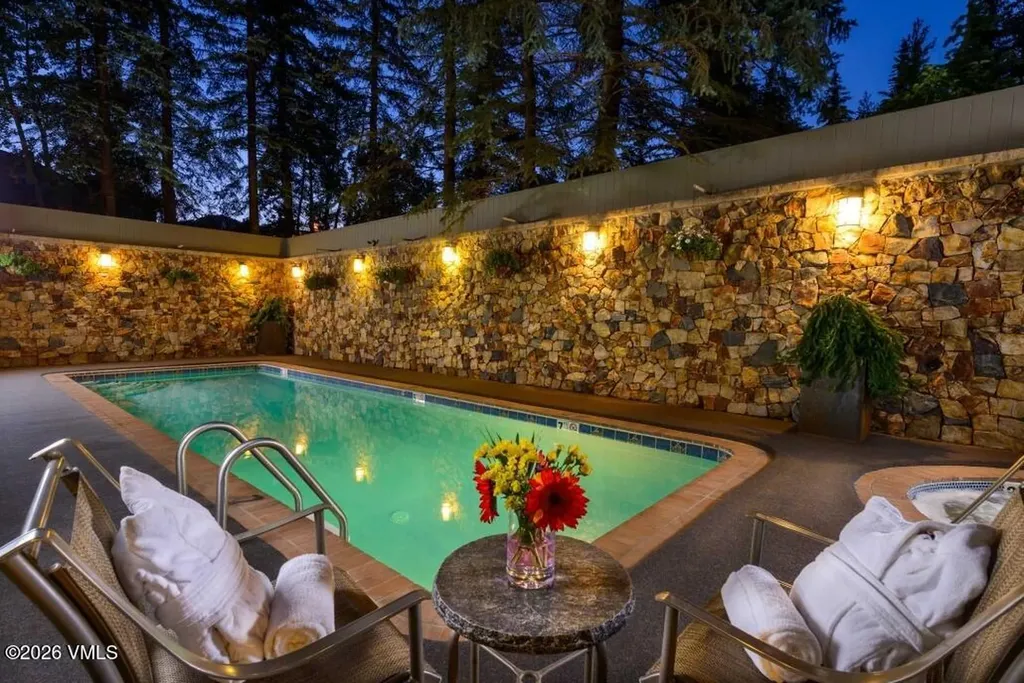 292 E Meadow Drive Vail CO 81657
