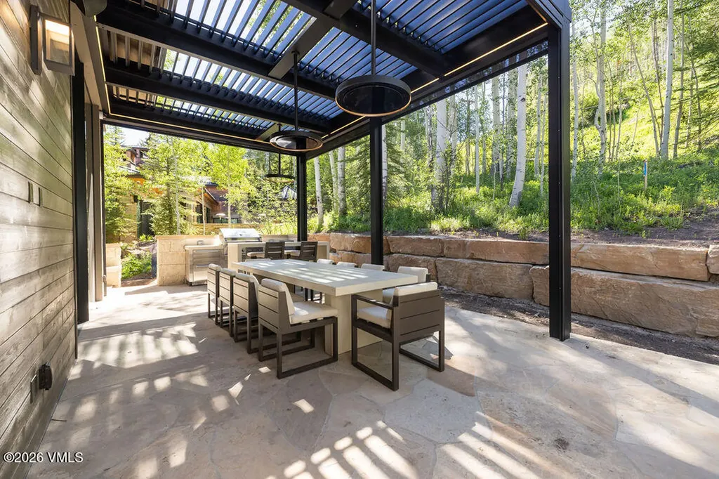 466 Forest Road Vail CO 81657