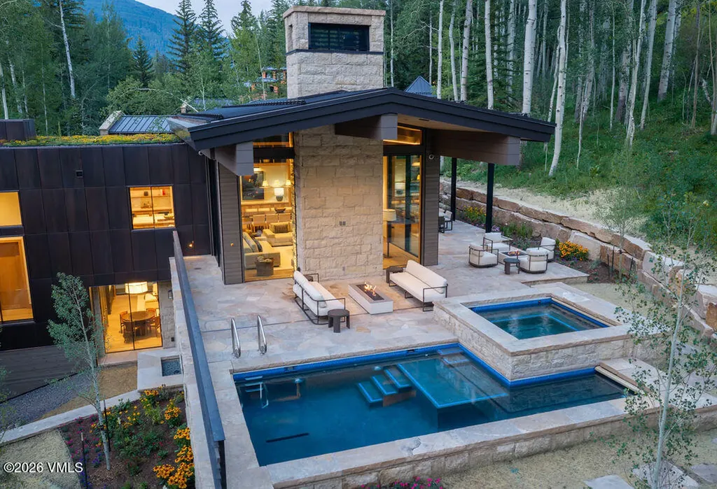 466 Forest Road Vail CO 81657
