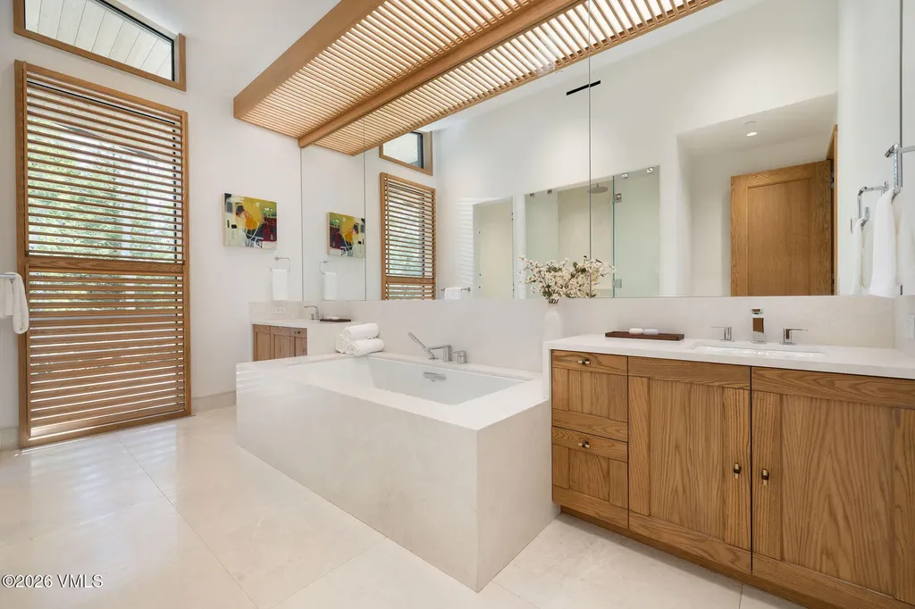 466 Forest Road Vail CO 81657