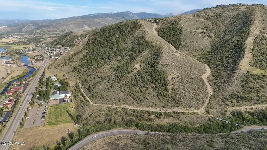 31616 Us-6 Edwards CO 81632