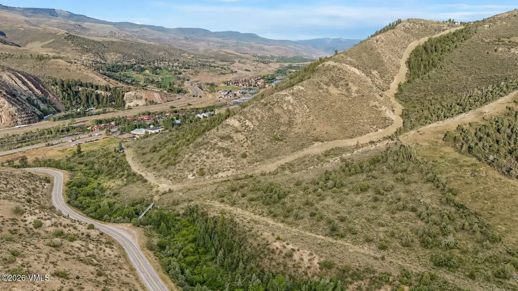 31616 Us-6 Edwards CO 81632