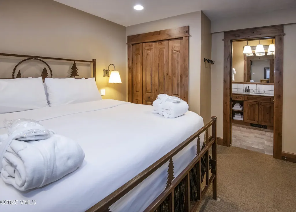 684 W Lionshead Circle Vail CO 81657