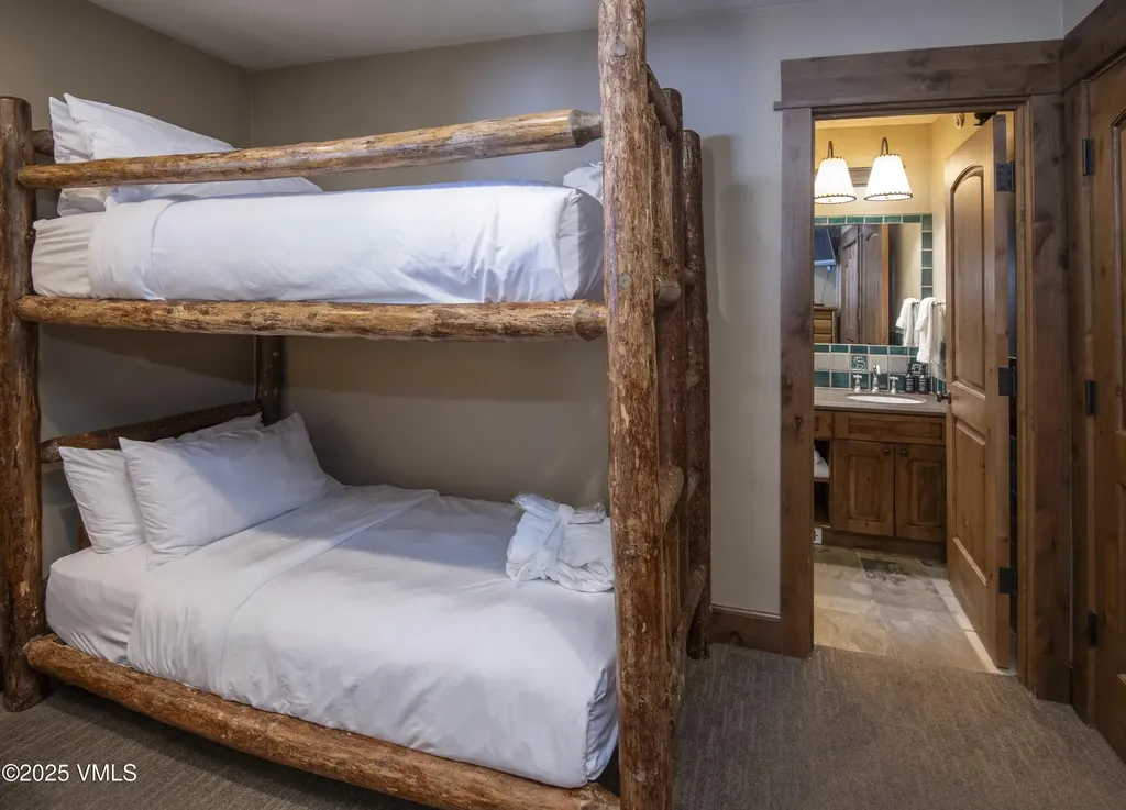 684 W Lionshead Circle Vail CO 81657