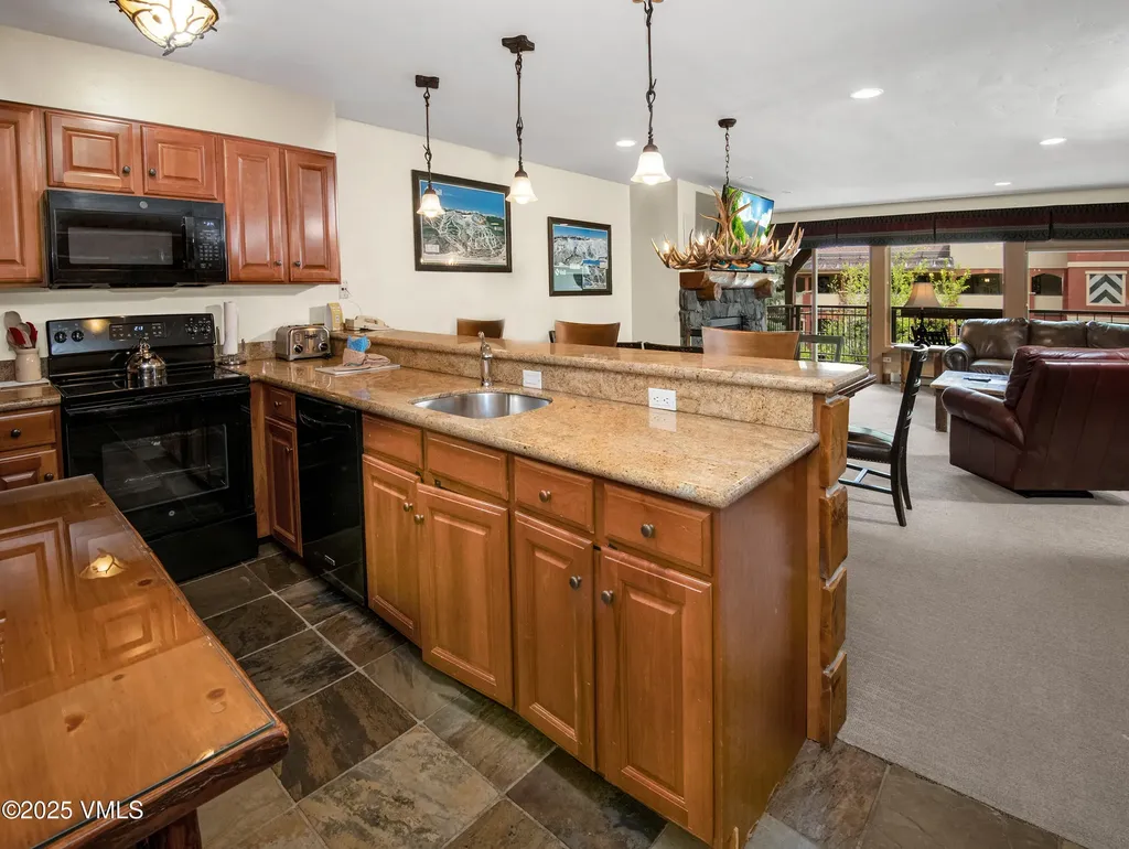 684 W Lionshead Circle Vail CO 81657