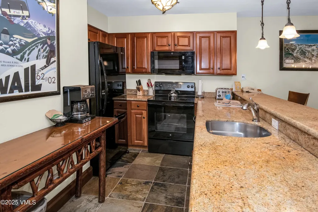 684 W Lionshead Circle Vail CO 81657
