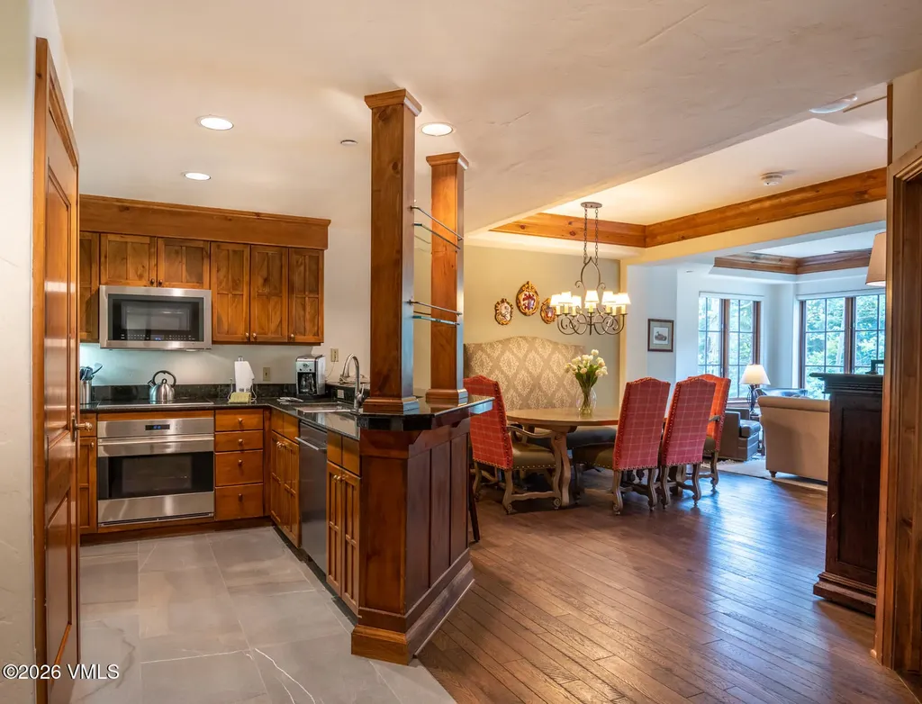 242 E Meadow Drive Vail CO 81657
